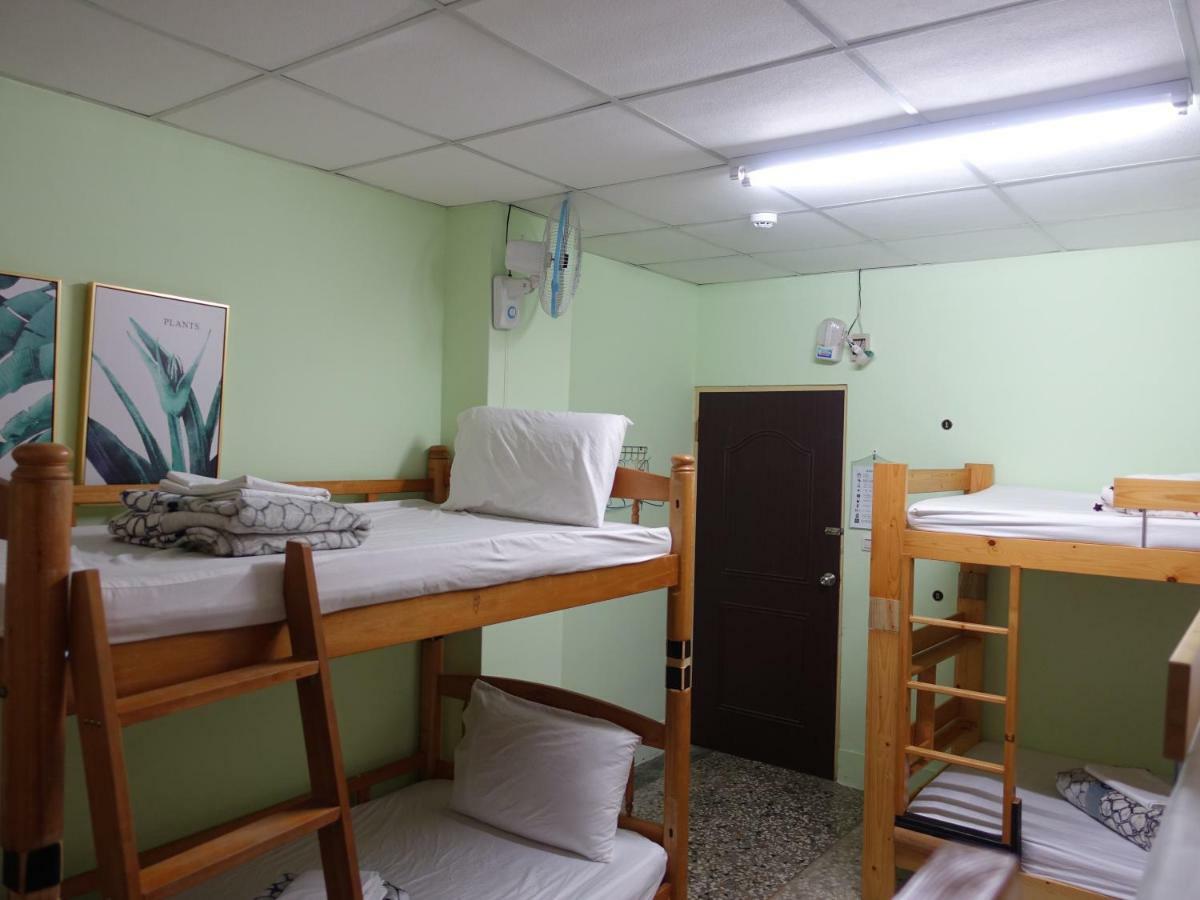 Kite Hostel Chiayi City Exteriör bild